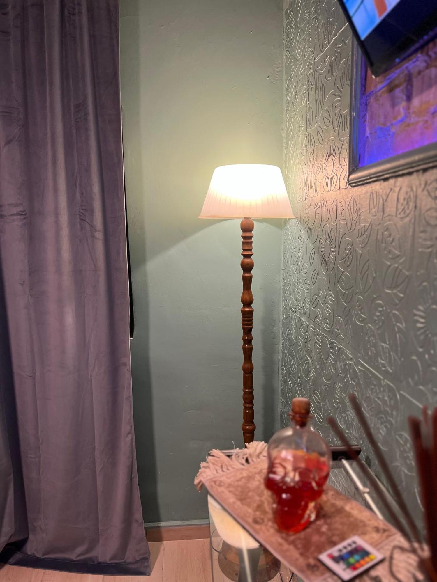 Central Cozy Apartment Old Train Station 티라나 외부 사진